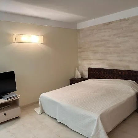 Oazis Vip Club Aparthotel 3*