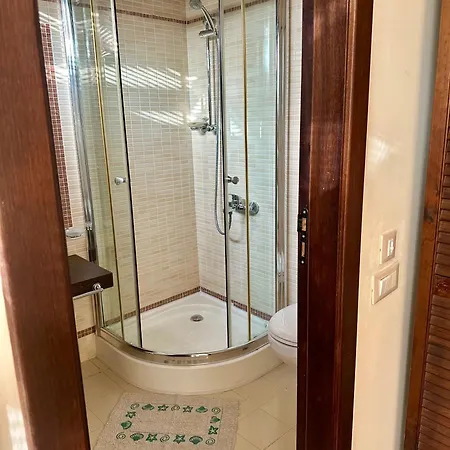 Oazis Vip Club アパートホテル サニービーチ