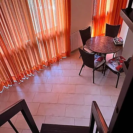 מלון דירות Oazis Vip Club 3*