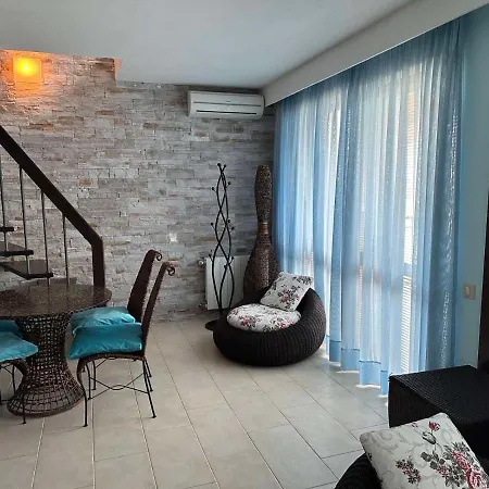 Oazis Vip Club Aparthotel