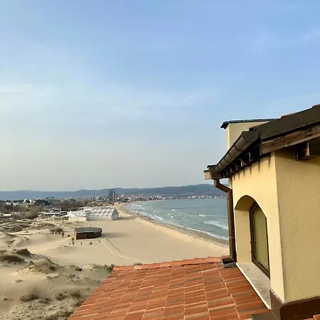 Oazis Vip Club Aparthotel 3*